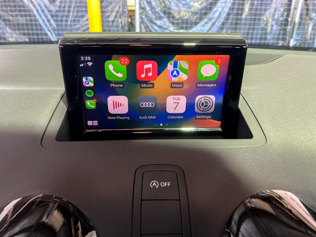 Autofidelity's Audi A1, Q3 MMI Wireless Apple CarPlay - autofidelity